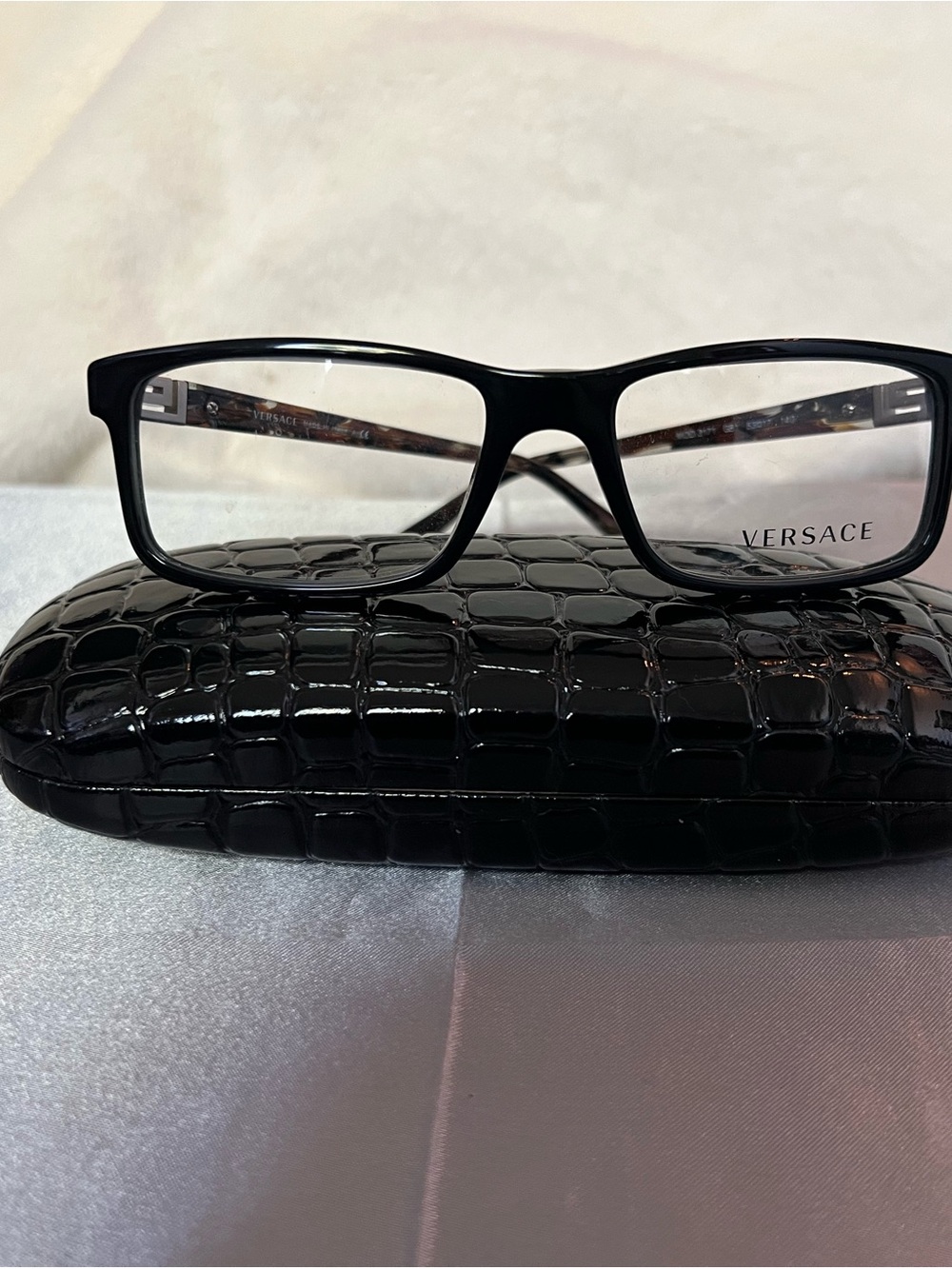 Versace Woman’s tortoise and gold eyeglasses MADE IN ITALY